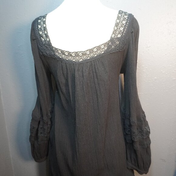 Universal Thread Women's Black Balloon Sleeve lace trim Tiered Dress Size Small - Picture 5 of 7